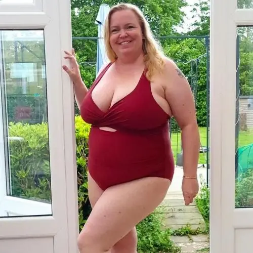 bumstutee image 1